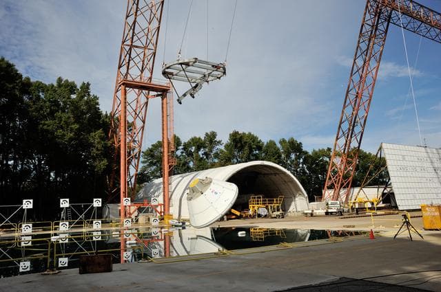 NASA image: Orion SPLASH P1 Test 7 Swing Test at NASA Langley Research Cente