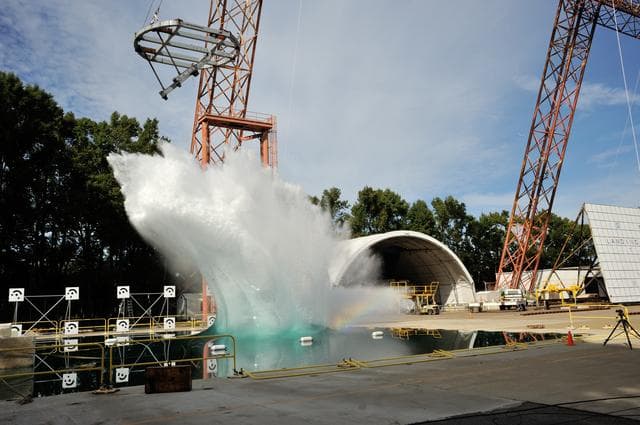 NASA image: Orion SPLASH P1 Test 7 Swing Test at NASA Langley Research Cente