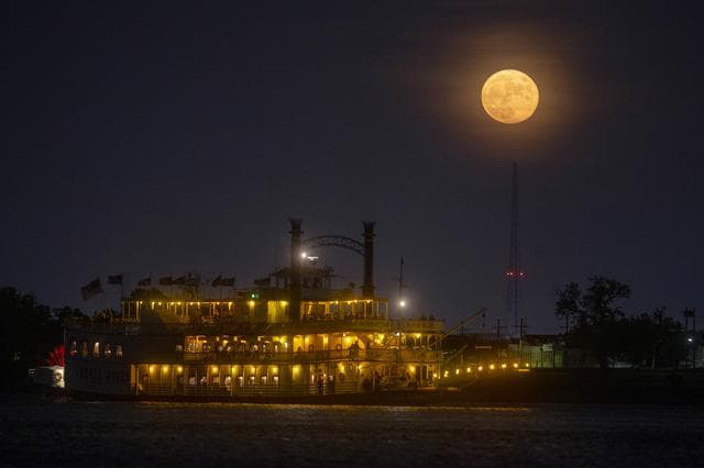NASA image: Moon rises over New Orleans