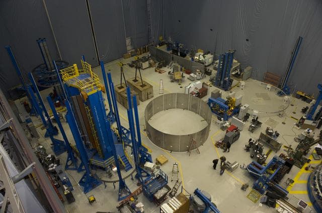 NASA image: SLS core stage simulator