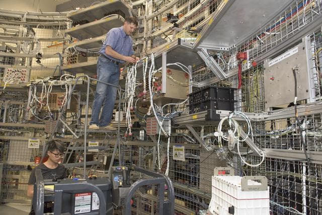 NASA image: SYSTEMS INTEGRATION AND TEST FACILITY
