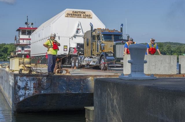 NASA image: SLS INTERIM CRYOGENIC PROPULSION STAGE TEST ARTICLE ARRIVAL