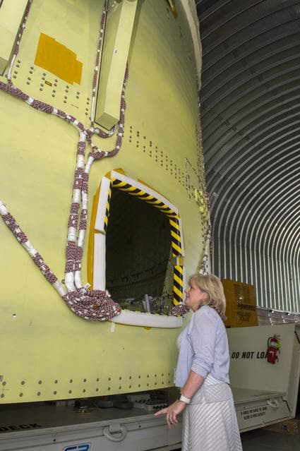 NASA image: Pegasus barge arrives at MSFC