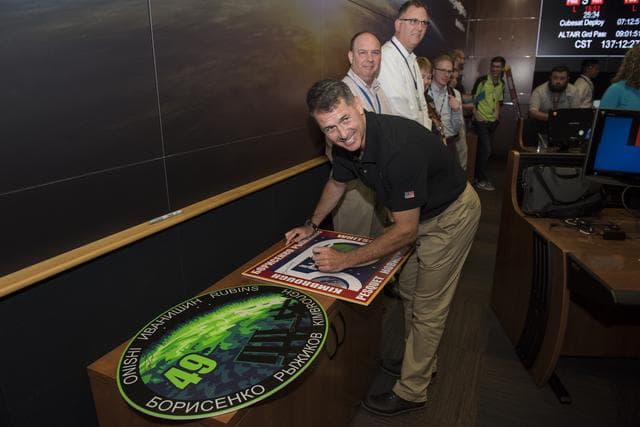 NASA image: Astronaut Shane Kimbrough visits Marshall for plaque ceremony.