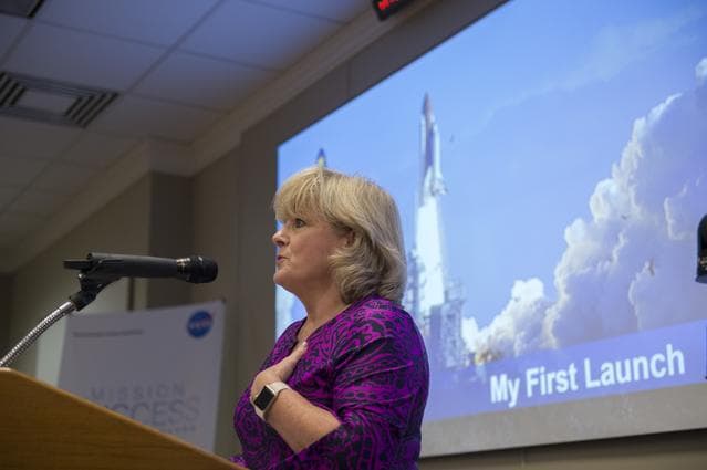 NASA image: Jody singer addresses the July, 2017 Shared Experiences Forum
