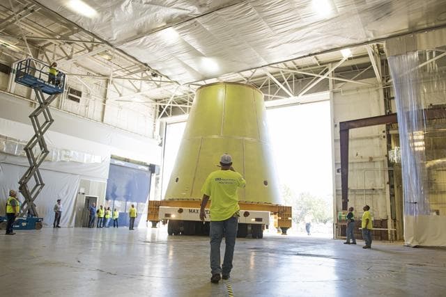 NASA image: Launch Vehicle Stage Adapter Move