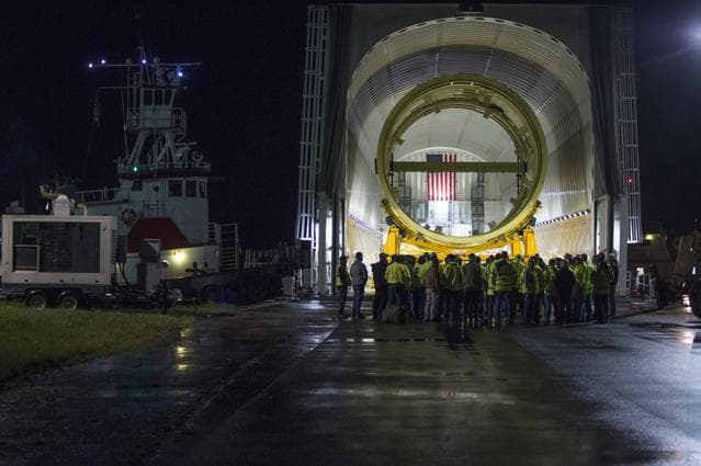 NASA image: The SLS Stages Intertank Structural Test Assembly (STA) arrives at MSFC 