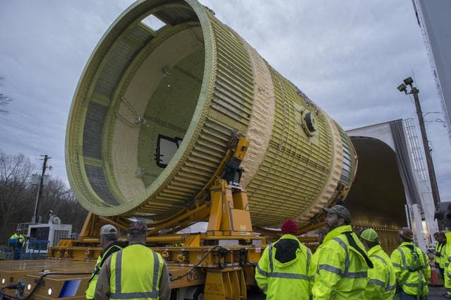 NASA image: The SLS Stages Intertank Structural Test Assembly (STA) arrives at MSFC 