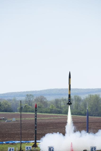 NASA image: 2018 Student Launch Initiative at Bragg Farms.