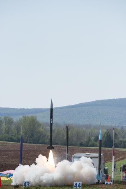 NASA image: 2018 Student Launch Initiative at Bragg Farms.