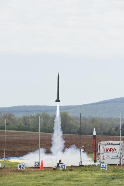NASA image: 2018 Student Launch Initiative at Bragg Farms.