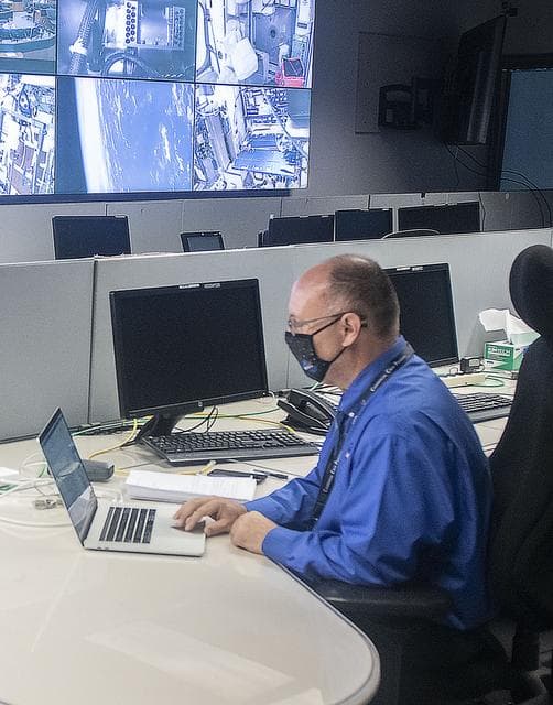 NASA image: MSFC Teams at MSFCC Moniter Launch Conditions for Crew 1 Mission