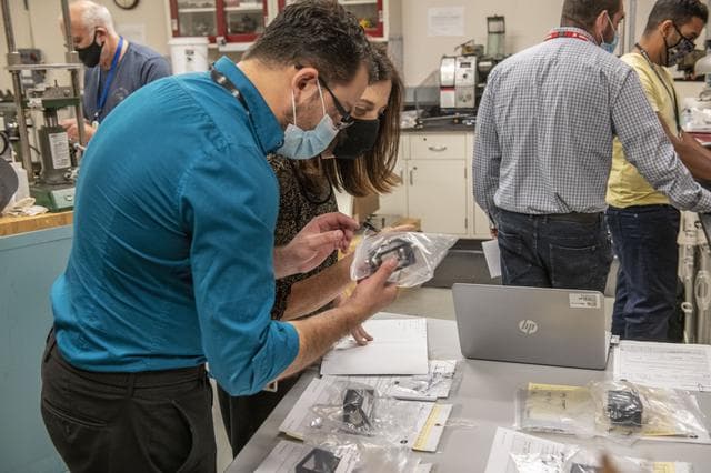 NASA image: Preparation of the Ring Sheared Drop Payload for Shipment