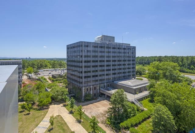 NASA image: Pre demolition photos of NASA MSFC building 4201 from the roof o