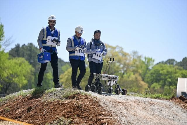 NASA image: 2025 Human Exploration Rover Challenge