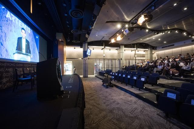 NASA image: Artemis III Update and Crew Announcement Viewing at HQ