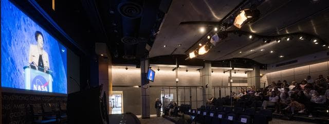NASA image: Artemis III Update and Crew Announcement Viewing at HQ