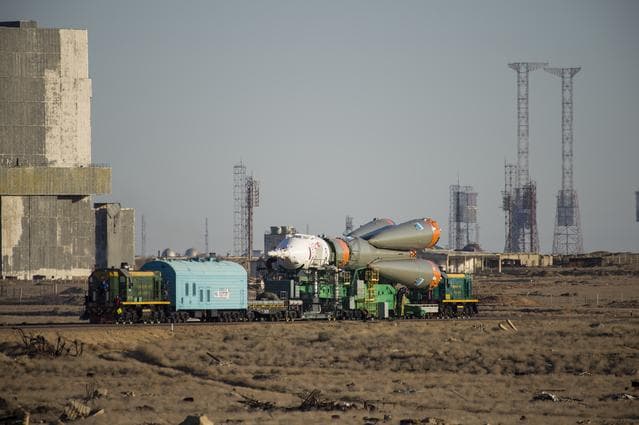 NASA image: Expedition 51 Rollout