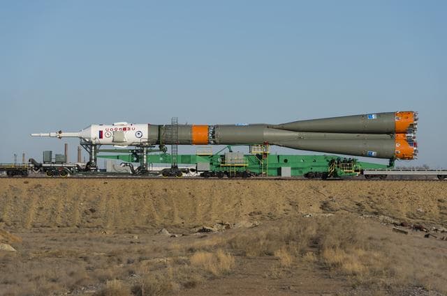 NASA image: Expedition 51 Rollout