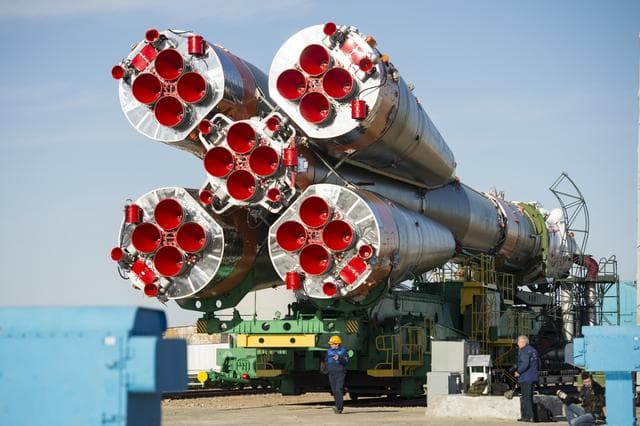 NASA image: Expedition 51 Rollout