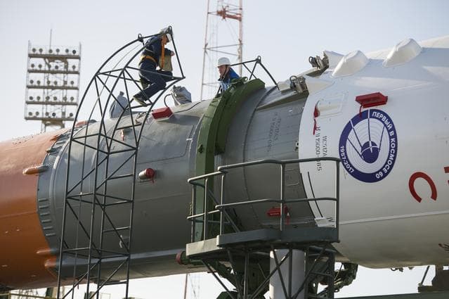 NASA image: Expedition 51 Rollout