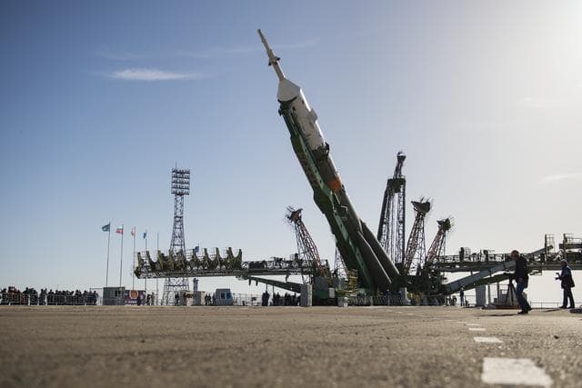 NASA image: Expedition 51 Rollout