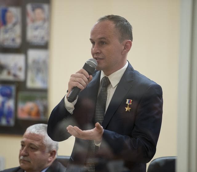 NASA image: Expedition 51 State Commission Meeting
