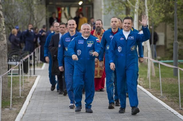 NASA image: Expedition 51 Departure Wave