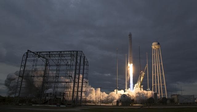 NASA image: Orbital ATK CRS-8 Launch