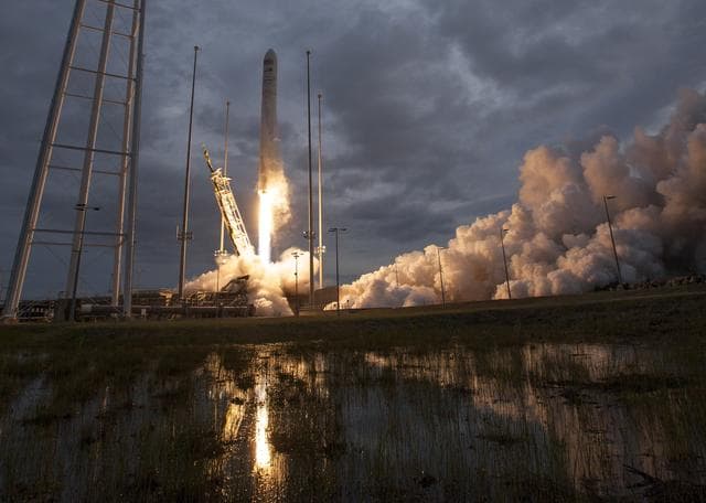 NASA image: Orbital ATK CRS-8 Launch