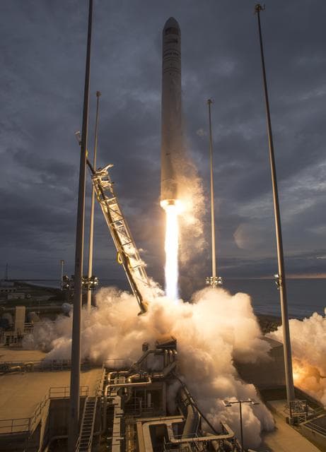 NASA image: Orbital ATK CRS-8 Launch
