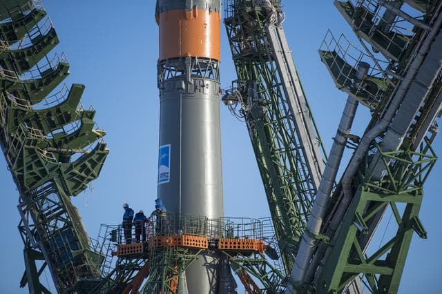 NASA image: Expedition 54 Soyuz Rollout