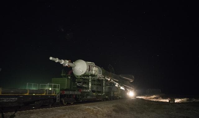 Expedition 54 Soyuz Rollout