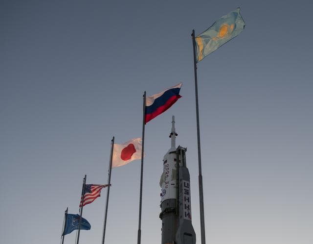 NASA image: Expedition 54 Soyuz Rollout