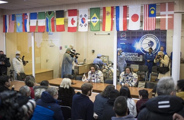 NASA image: Expedition 54 Preflight