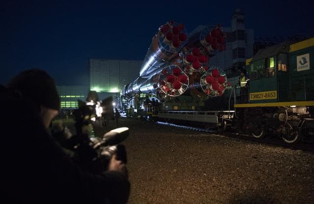 NASA image: Expedition 55 Soyuz Rollout