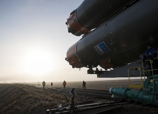 NASA image: Expedition 55 Soyuz Rollout