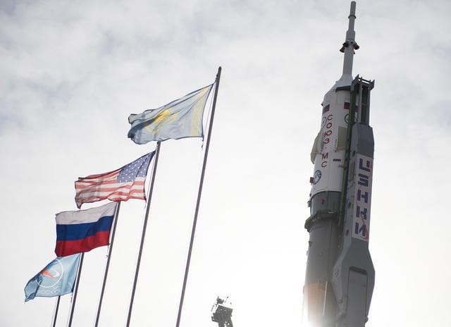 NASA image: Expedition 55 Soyuz Rollout