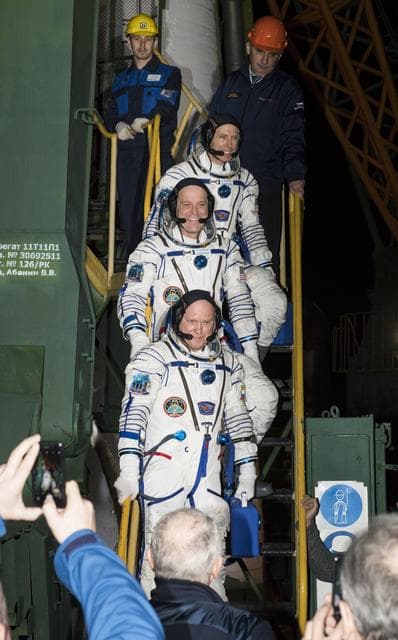 NASA image: Expedition 55 Preflight