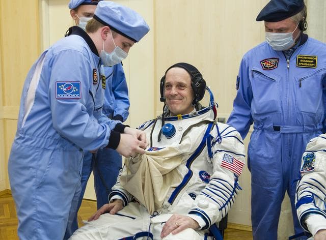 NASA image: Expedition 55 Preflight