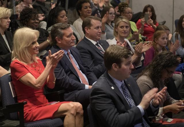 NASA image: Bridenstine Sworn In As NASA Administrator