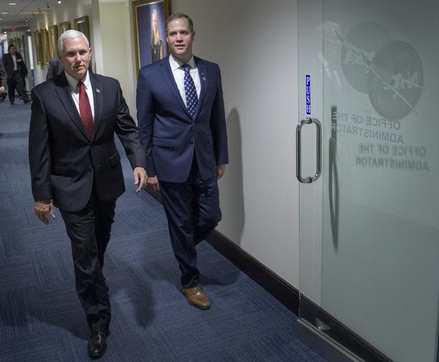 NASA image: Bridenstine Sworn In As NASA Administrator