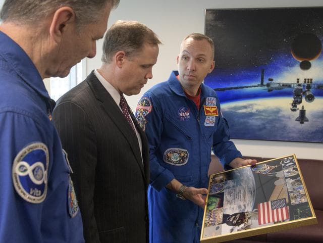 NASA image: Administrator Meets with Astronauts