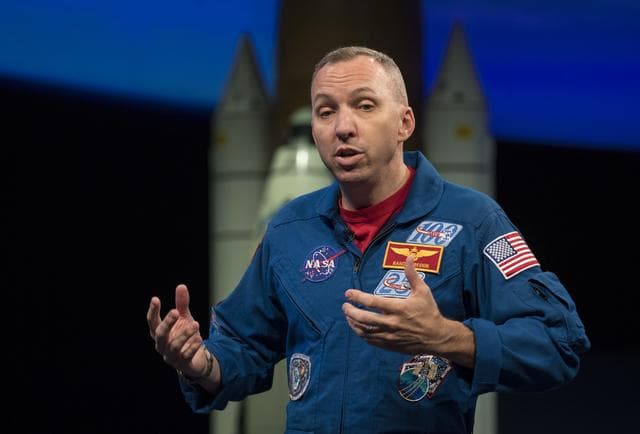 NASA image: Astronauts Bresnik and Nespoli at National Air and Space Museum