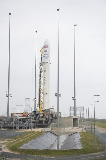 NASA image: Orbital ATK CRS-9 on the Pad