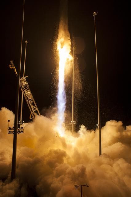 NASA image: Orbital ATK CRS-9 Launch