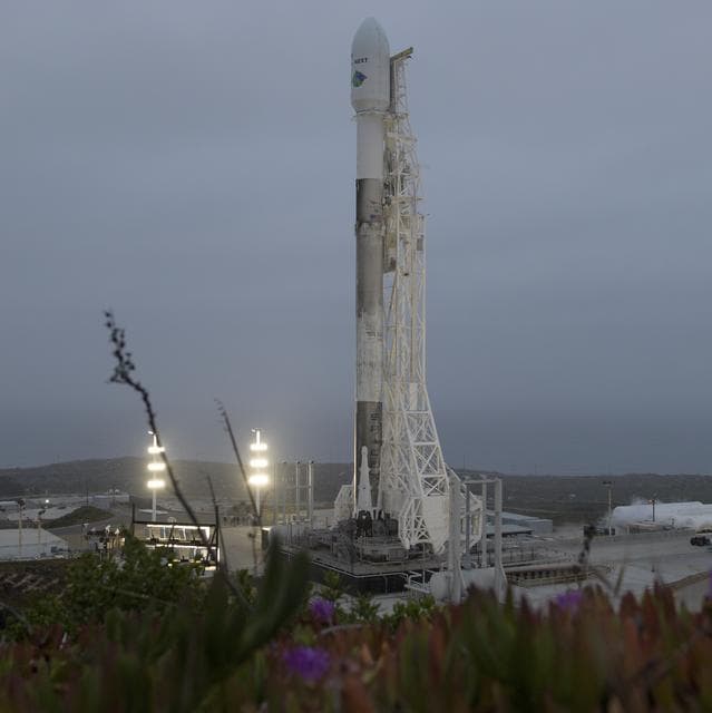 NASA image: GRACE-FO Preaunch