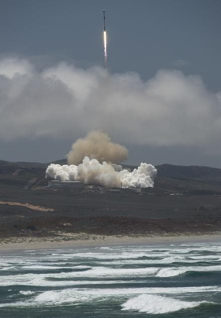 NASA image: GRACE-FO Launch