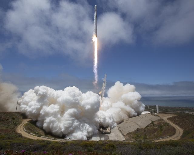 NASA image: GRACE-FO Launch