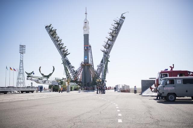 NASA image: Expedition 56 Soyuz Rollout